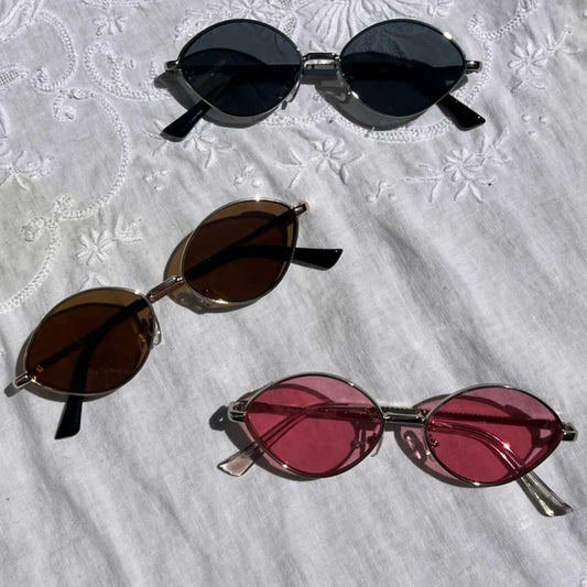 The Vintage Oval Wire Sunglasses